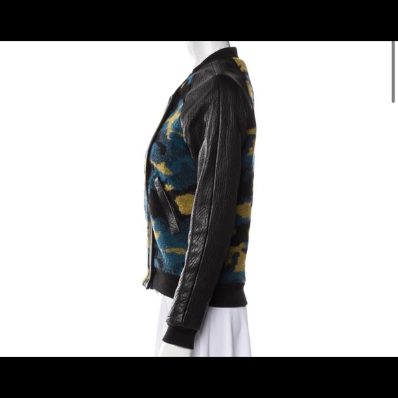 COPY - GRYPHON
Genuine leather/Wool Printed #jacket #coat #varsity #bomber - Picture 2 of 6